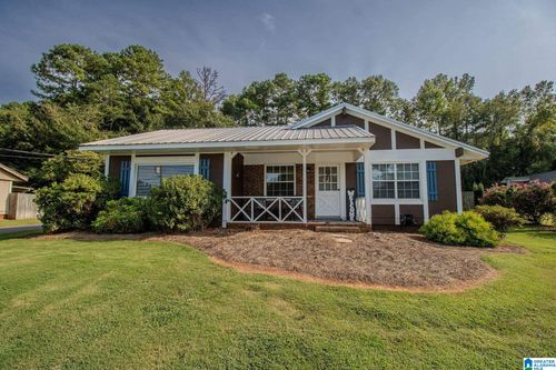 718 Lataste Dr, OXFORD, AL, 36203-3758 | Card Image