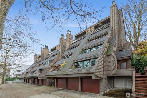 apt-304-3030 14th Ave W, Seattle, WA, 98119-2005 | Card Image