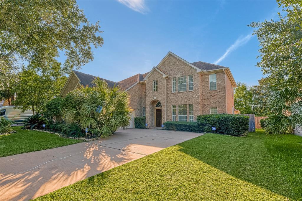 Moss Trail Dr, Missouri City, TX 77459