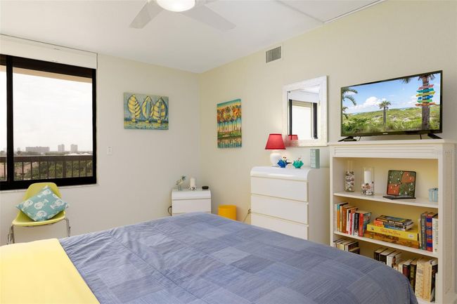 APT-505 - 9525 Blind Pass Rd, Condo with 2 bedrooms, 2 bathrooms and null parking in ST PETE BEACH FL | Image 25