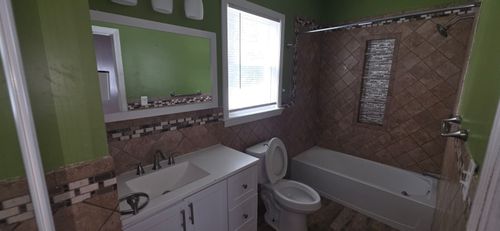1-452 N Montello St, Brockton, MA, 02301-3531 | Card Image