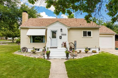 2000 2nd Ave N, Great Falls, MT, 59401-3308 | Card Image