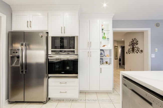 37 St Ave, House other with 4 bedrooms, 4 bathrooms and 4 parking in Bradford ON | Image 20