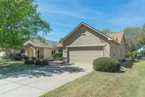 516 Texas Dr, Georgetown, TX, 78633-4927 | Card Image