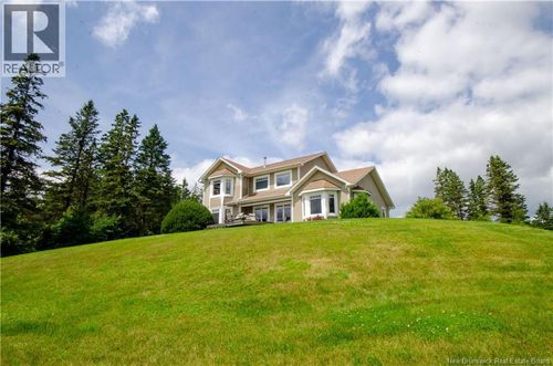 560 Lakeside Rd, Smithtown, NB, E5N3Y6 | Card Image