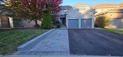 337 Carruthers Ave, Newmarket, ON, L3X2B7 | Card Image
