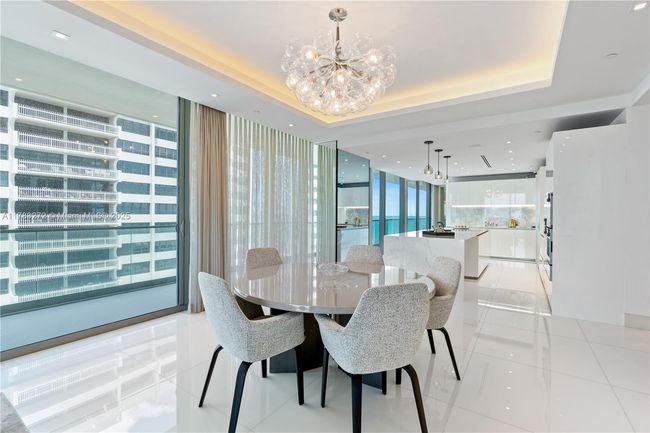 UNIT-1001 - 10203 Collins Ave, Condo with 3 bedrooms, 5 bathrooms and null parking in Bal Harbour FL | Image 13