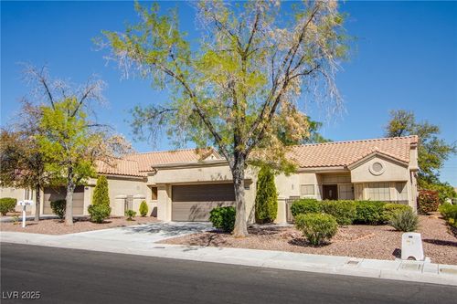 8832 Villa Ridge Dr, Las Vegas, NV, 89134-8531 | Card Image