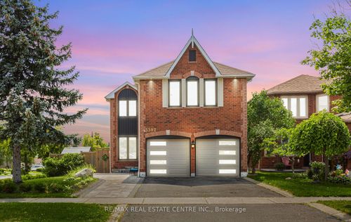5302 Lismic Blvd, Mississauga, ON, L5V1P5 | Card Image