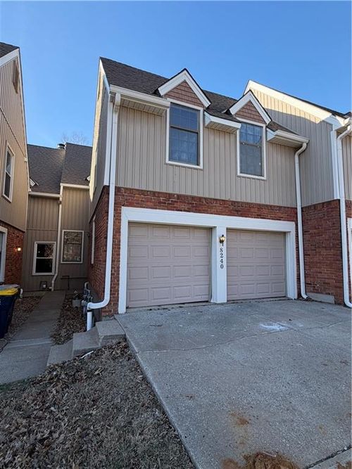 8240 Nw Birch Ln, Kansas City, MO, 64151-1094 | Card Image