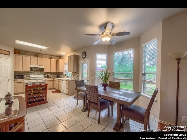 6502 Jade Trl, House other with 4 bedrooms, 3 bathrooms and null parking in San Antonio TX | Image 15