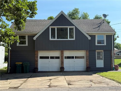 2656 Oakwood Ave, Hamburg, NY, 14075-5624 | Card Image