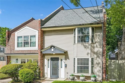 130 Helios Ave, Metairie, LA, 70005-3753 | Card Image