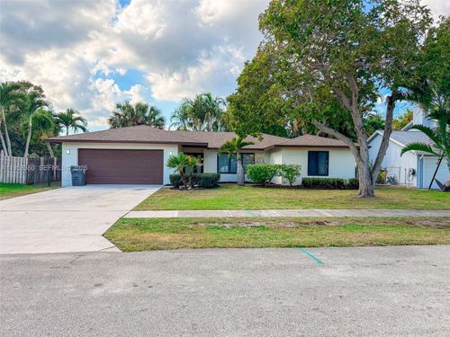 2660 Starwood Cir, West Palm Beach, FL, 33406-5147 | Card Image