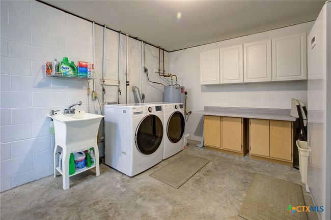 267 Nancy Dr, House other with 3 bedrooms, 3 bathrooms and null parking in Canyon Lake TX | Image 25