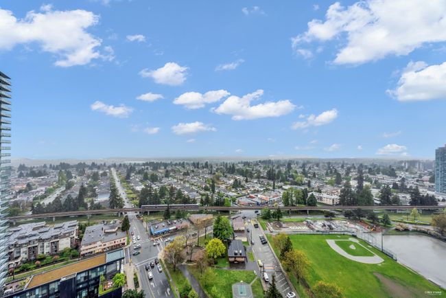 3001 - 4900 Lennox Lane, Condo with 2 bedrooms, 2 bathrooms and 1 parking in Burnaby BC | Image 25