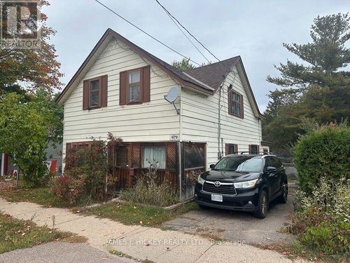 979 Lea St, Pembroke, ON, K8A6H9 | Card Image