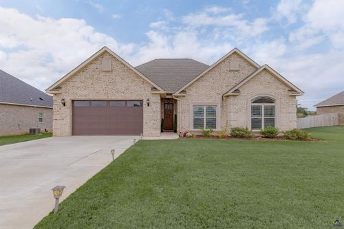 250 Ashley Nicole Ave, Bonaire, GA, 31005-5627 | Card Image