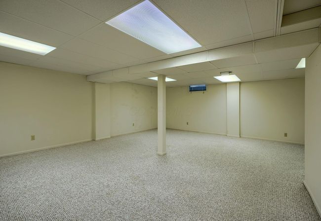 416 Crestview Dr Ne, House other with 4 bedrooms, 3 bathrooms and null parking in Lancaster OH | Image 53
