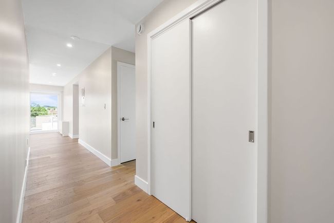 APT-824 - 14 Concord Ave, Condo with 3 bedrooms, 2 bathrooms and 1 parking in Cambridge MA | Image 8