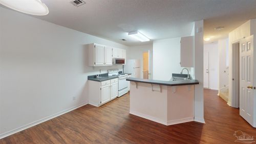 6222 Cottage Woods Dr, Milton, FL, 32570-4172 | Card Image