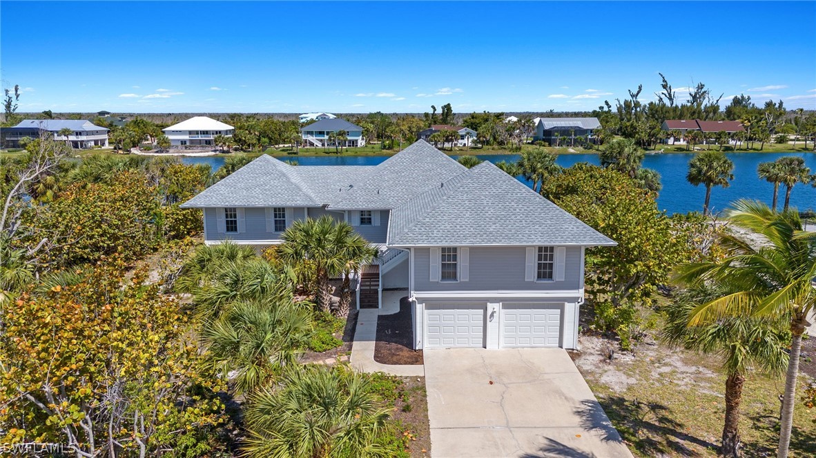 Twin Lakes Ln, Sanibel, FL 33957