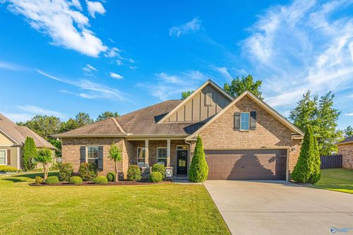 18316 Red Tail St, Athens, AL, 35613-5273 | Card Image