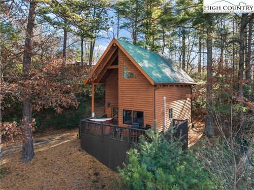 68 Bear Den Mountain Dr, Spruce Pine, NC, 28777 | Card Image