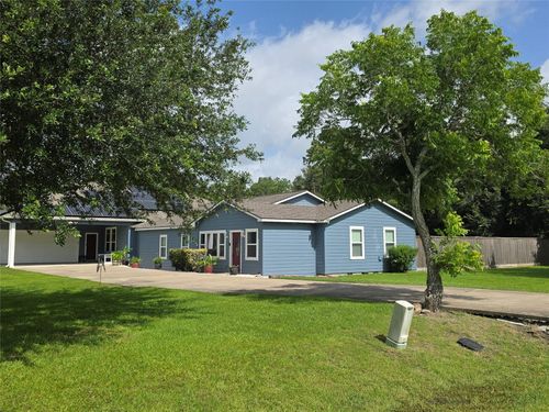 3632 W Meadow Ln, Dickinson, TX, 77539-9302 | Card Image