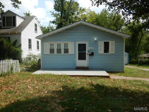 418 Millman Dr, Saint Louis, MO, 63135-2059 | Card Image