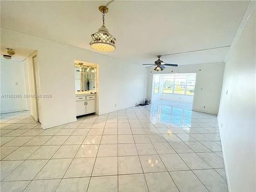 apt-423-9370 Sw 8th St, Boca Raton, FL, 33428-6853 | Card Image
