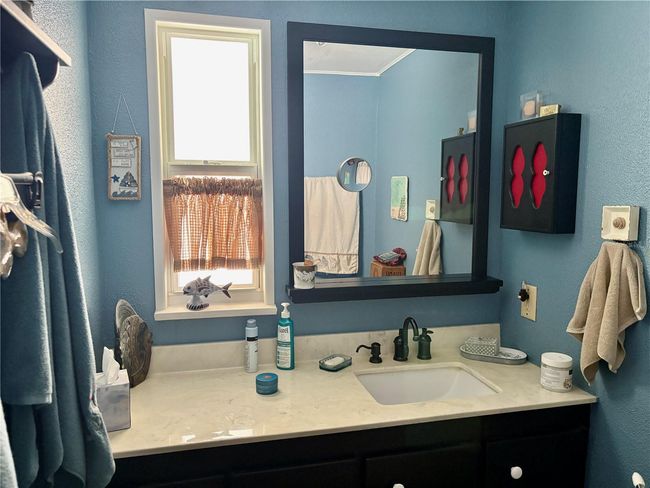 Primary Bath | Image 10