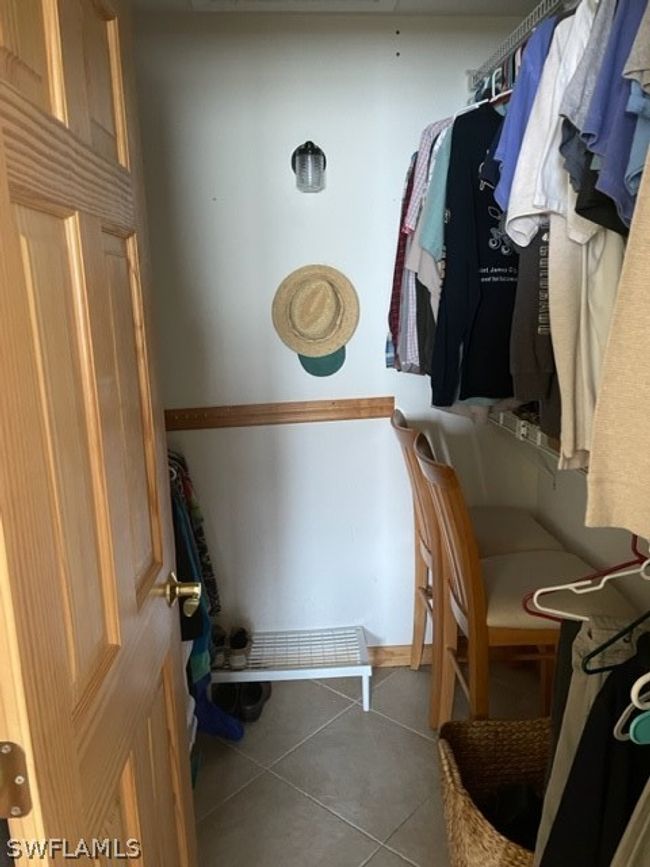 walk in closets | Image 26