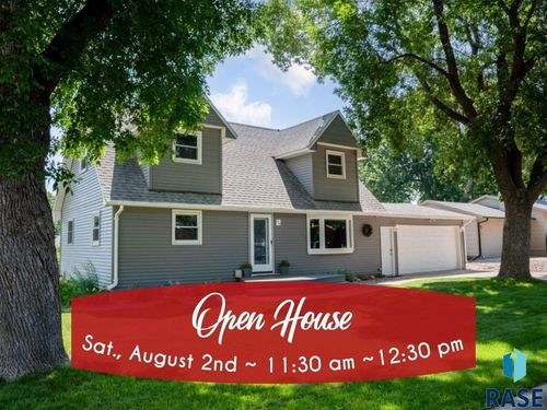 120 S Needles Dr, Brandon, SD, 57005-1638 | Card Image