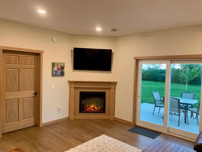 Relax next to the fireplace | Image 11