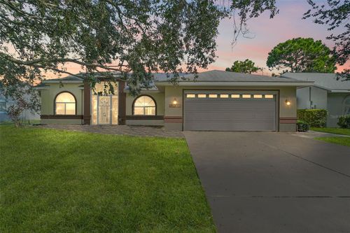 11201 Fountain Lake Blvd, LEESBURG, FL, 34788-4247 | Card Image