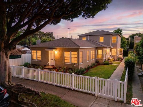 2458 Oak St, Santa Monica, CA, 90405-5152 | Card Image