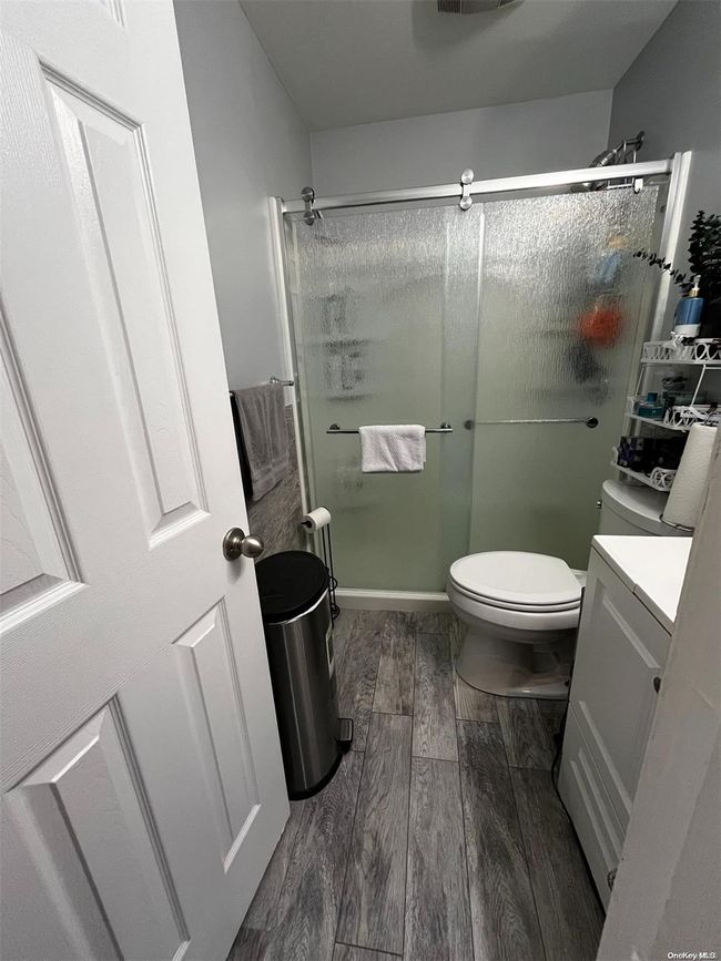 2nd Floor Full Bath | Image 32