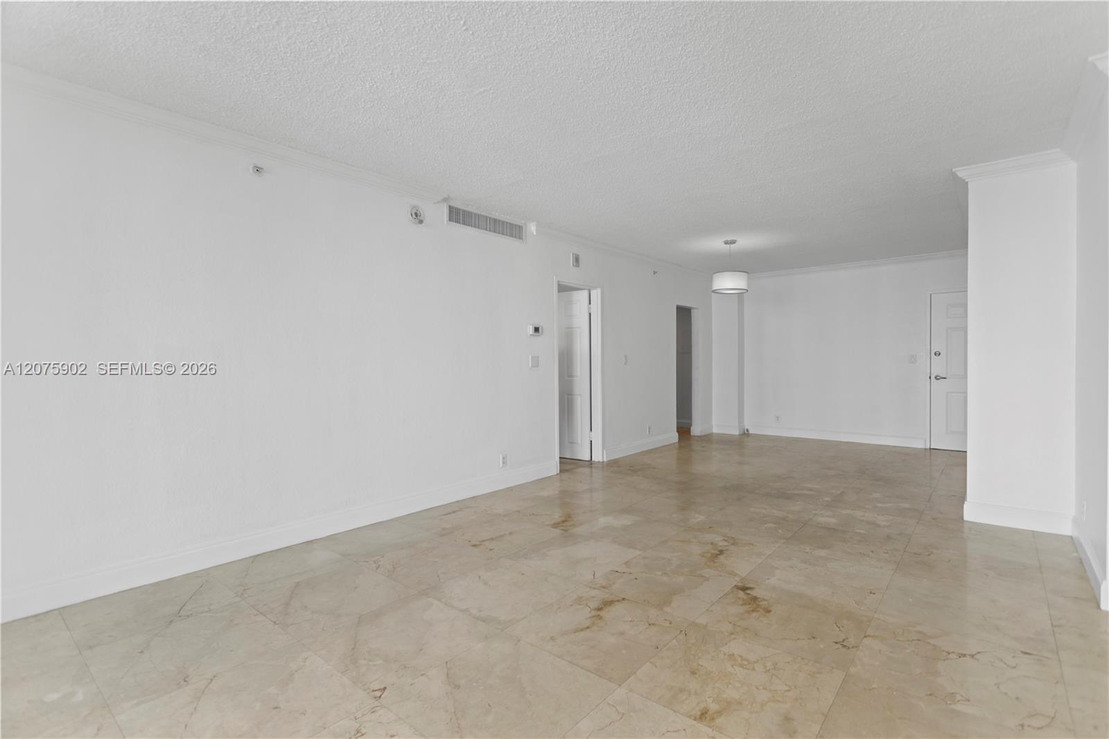 Residential Lease in Hollywood