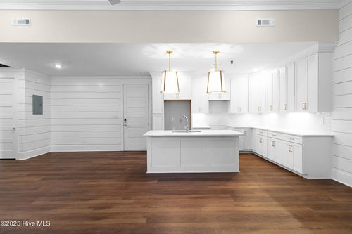 unit-105-805 Mulberry St, Beaufort, NC, 28516-1935 | Card Image