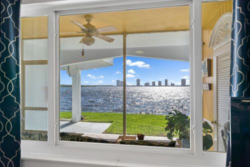 105-100 Shore Ct, North Palm Beach, FL, 33408-5553 | Card Image