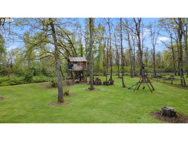 12430 S Oak Grove Rd, House other with 3 bedrooms, 4 bathrooms and 6 parking in Canby OR | Image 24