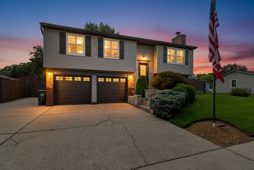 768 Mariclaire Ave, Vandalia, OH, 45377-1662 | Card Image