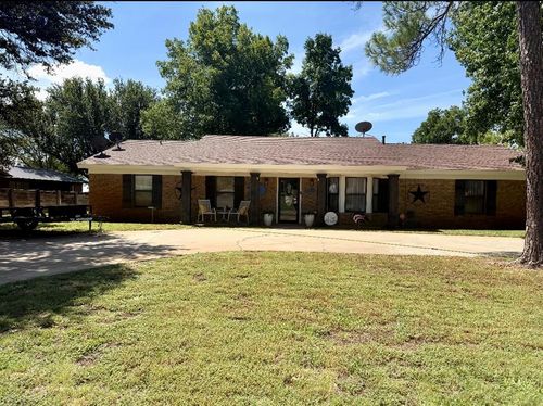 1027 E 17th St, Colorado City, TX, 79512-4029 | Card Image