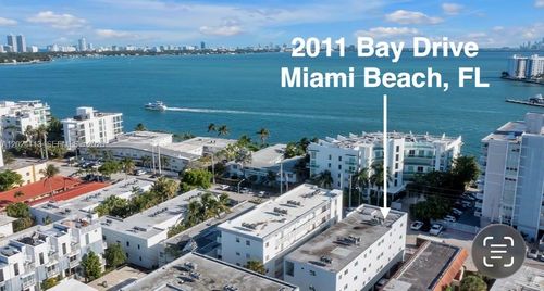 4-2011 Bay Dr, Miami Beach, FL, 33141-4447 | Card Image