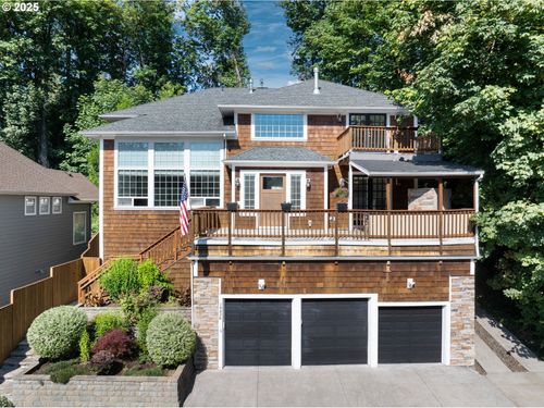 18236 Se Heather Faye Way, Milwaukie, OR, 97267 | Card Image