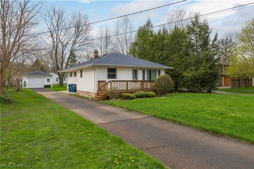 24321 Normandy Drive, Olmsted Falls, OH, 44138 | Card Image