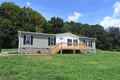 125 Luffman Rd, Ronda, NC, 28670-8600 | Card Image