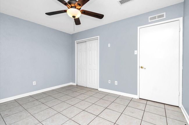 18215 Navajo Trail Dr, House other with 3 bedrooms, 2 bathrooms and 2 parking in Spring TX | Image 20