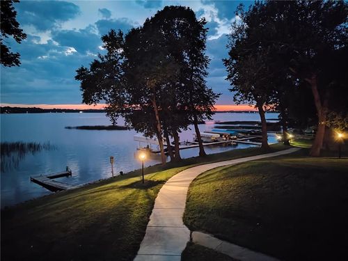 3-2520 Le Homme Dieu Hts Ne, Alexandria, MN, 56308-1594 | Card Image